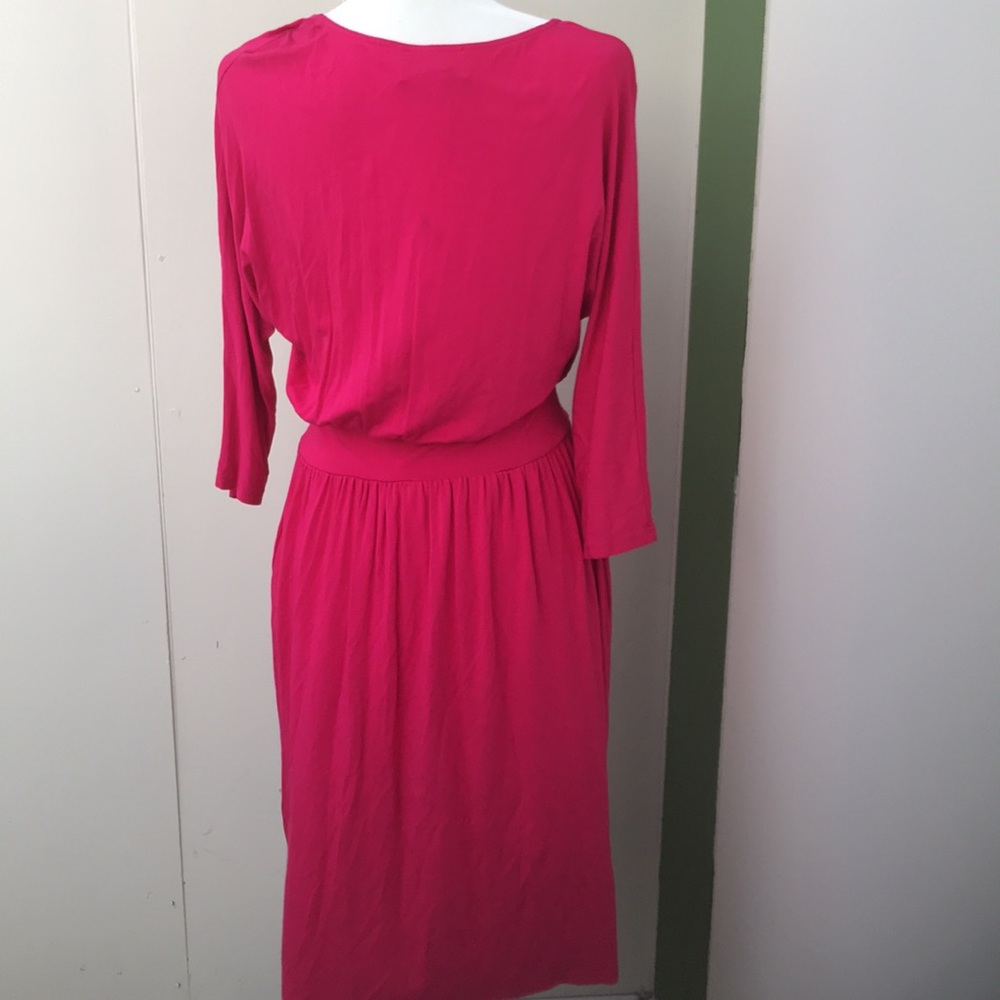 Vintage 90s Casual Lightweight Monochromatic Hot Pink Dolman Sleeve Midi Dress - Picture 3 of 4